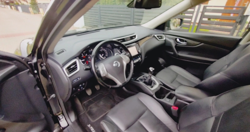 Nissan X-Trail cena 72900 przebieg: 145000, rok produkcji 2017 z Starogard Gdański małe 254